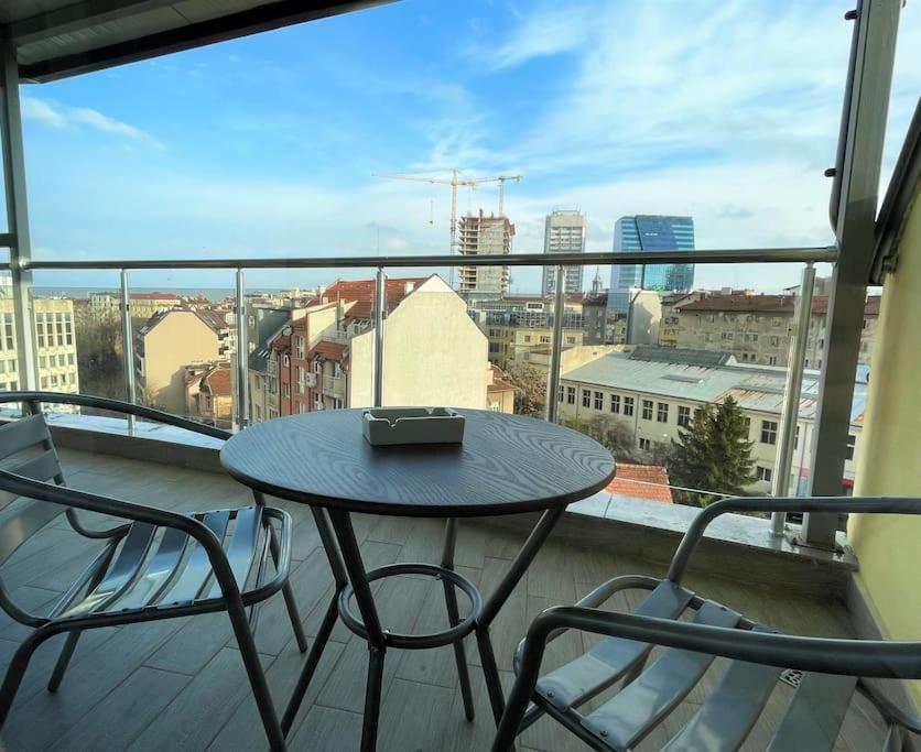 Panoramic Terrace City View Suite In Sofia Center Exteriér fotografie